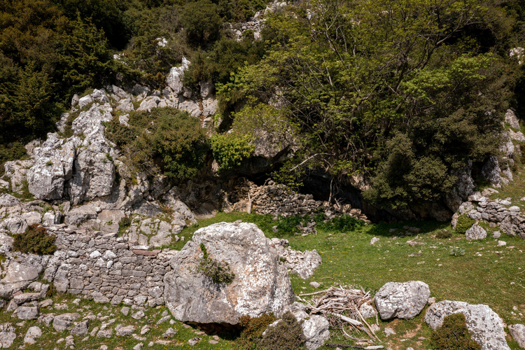 Amarkiano Cave