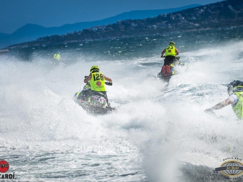 jet-ski