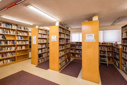 Pyrgos Central Public Library 7